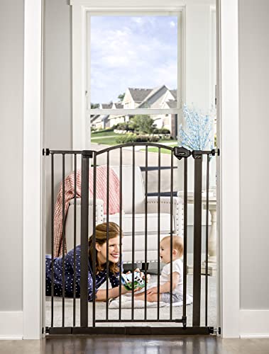 Модел Regalo 58-Инчов Home Accents Super Wide Walk Through Baby Gate включва в себе си 6-инчов и 8-инчов и 12-инчов