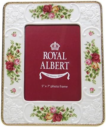 Рамката е изработена от ракита кошници с рози Royal Albert Old Rose Country