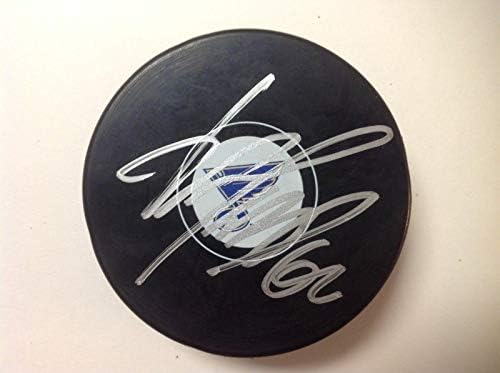 Пирон Якупов подписа хокей шайба и Сейнт Луис Блус с автограф - Autograph NHL Pucks